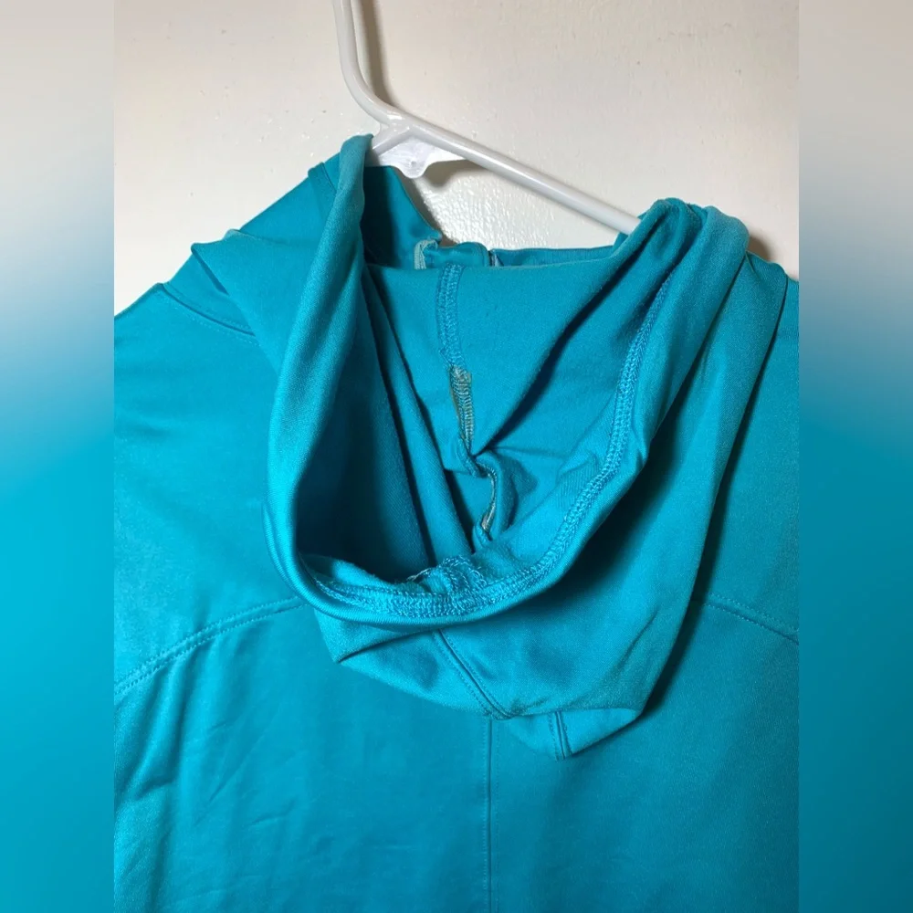 π ALO Yoga Blue Zip-Up Hoodie β Size M β Comfiest Thing You'll Ever Own! π - Picture 12 of 16